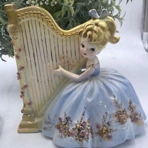 Josef Originals Robin Playing Harp Musicale Series 5.25" Figurine Collectible